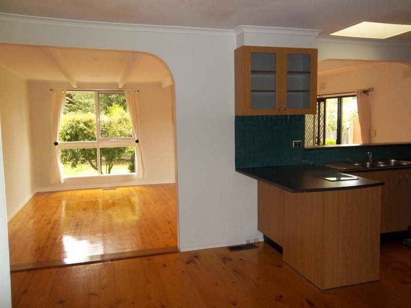 6 Alpine Crescent, Noble Park North VIC 3174