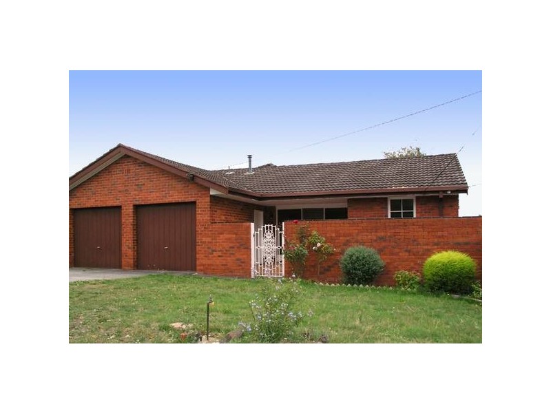 27 Howe Avenue, Dandenong North VIC 3175