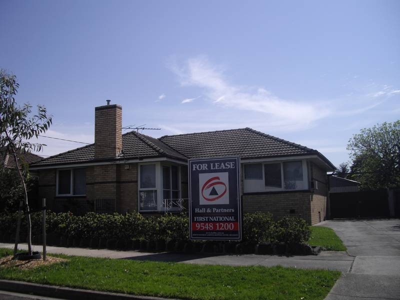 35 Lee Avenue, Springvale VIC 3171