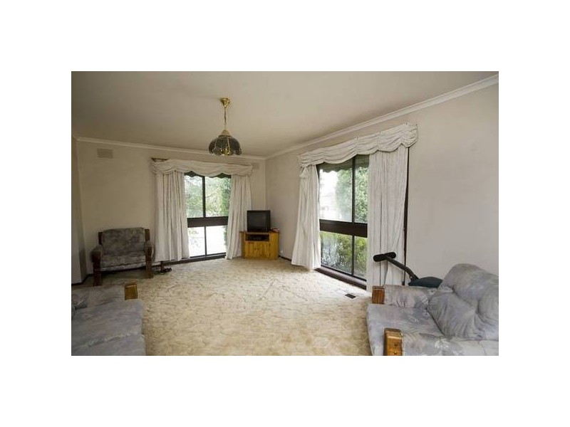 120 Rawdon Hill Drive, Dandenong North VIC 3175