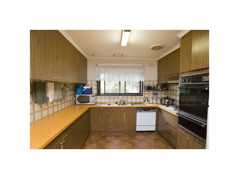 120 Rawdon Hill Drive, Dandenong North VIC 3175