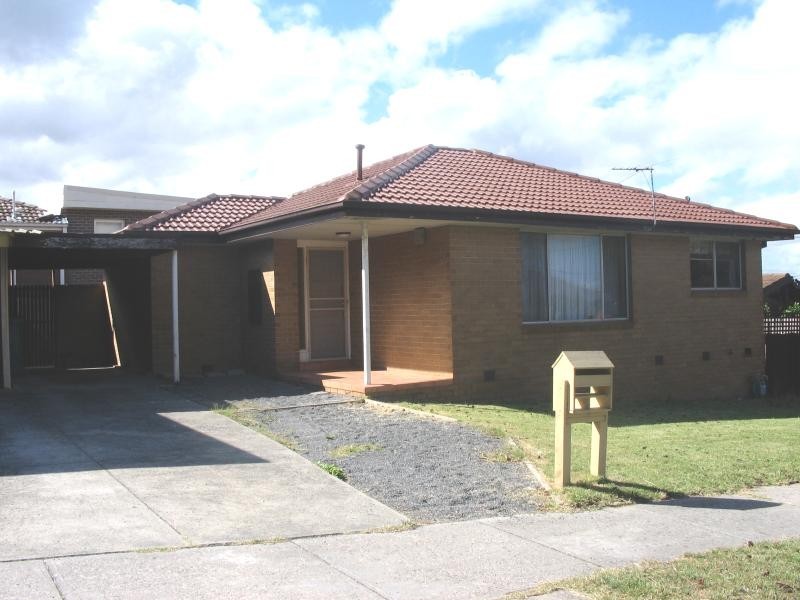 2/26 Samaria Street, Dandenong North VIC 3175