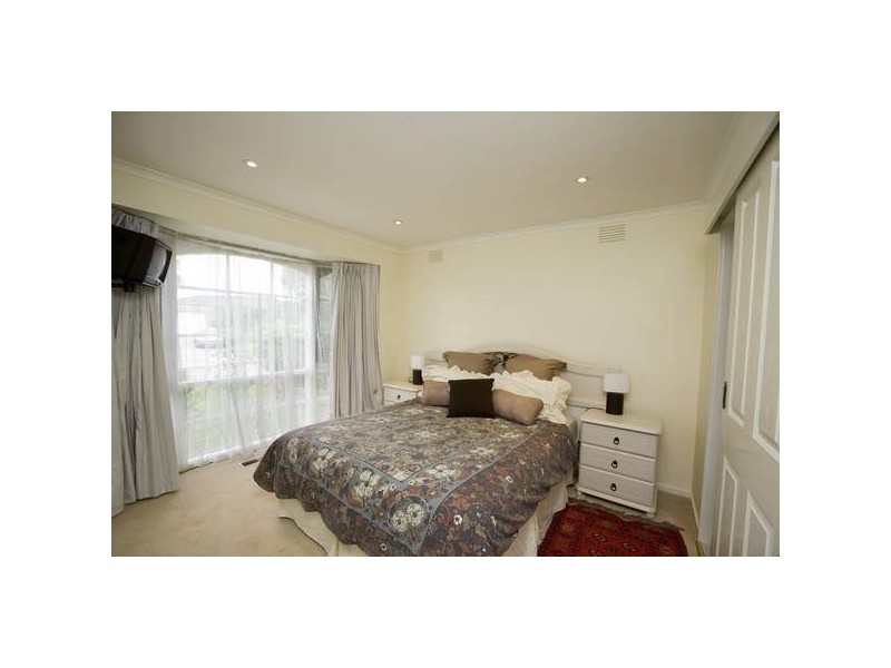 117 Rawdon Hill Drive, Dandenong North VIC 3175