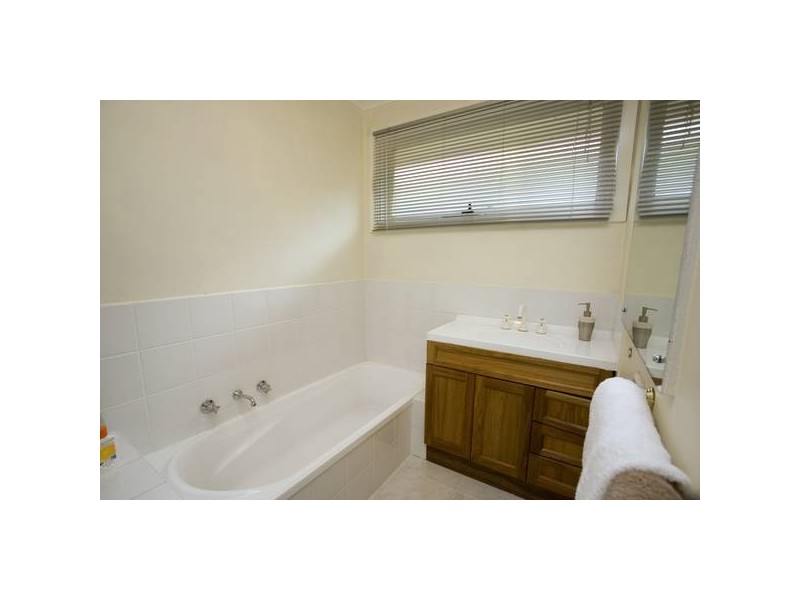 117 Rawdon Hill Drive, Dandenong North VIC 3175