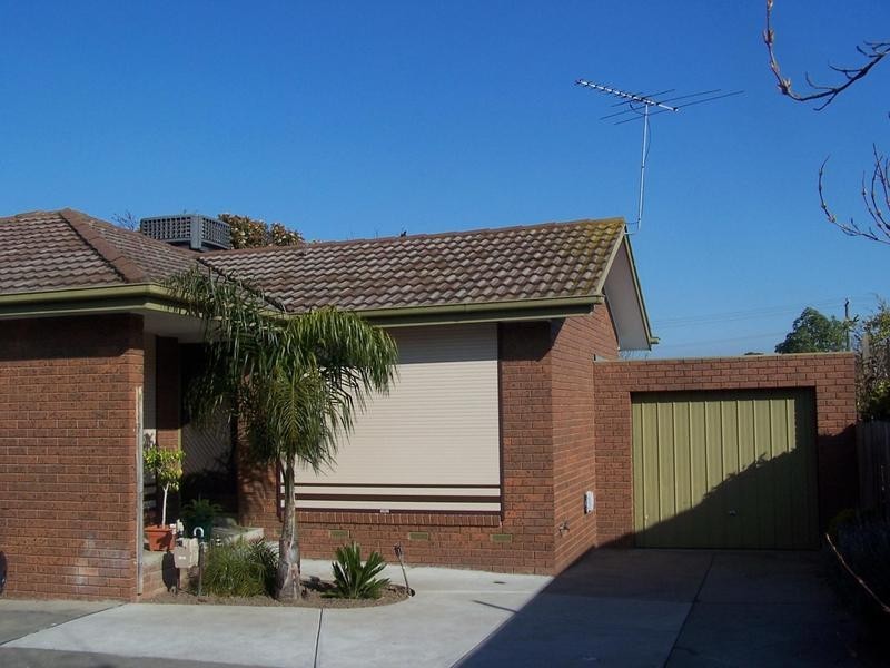 2/48 Manning Drive, Noble Park North VIC 3174