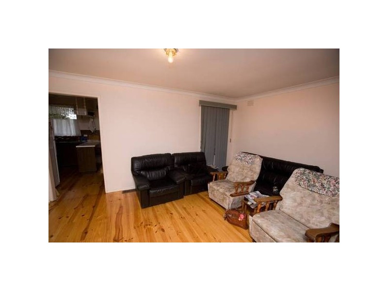15 Ashby Drive, Dandenong North VIC 3175