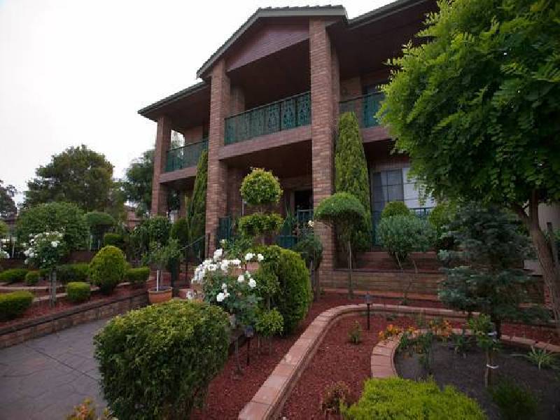 1 Joan Court, Mulgrave VIC 3170