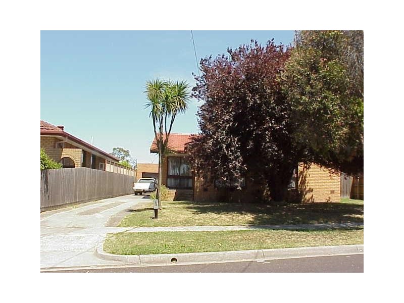18 Fillmore Road, Dandenong North VIC 3175