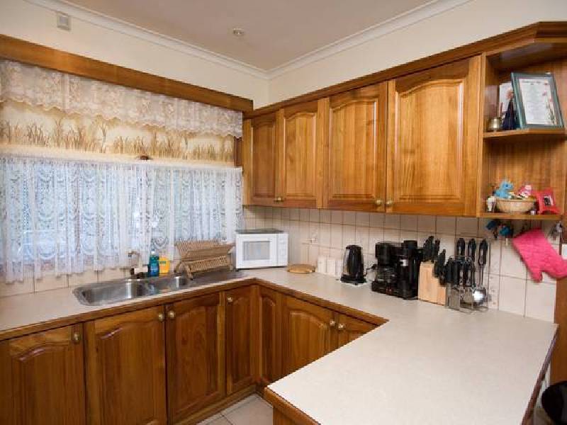 4 Heyington Crescent, Noble Park North VIC 3174