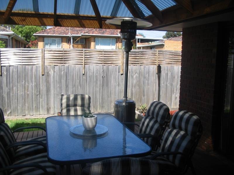 2/20 Camellia Avenue, Noble Park North VIC 3174