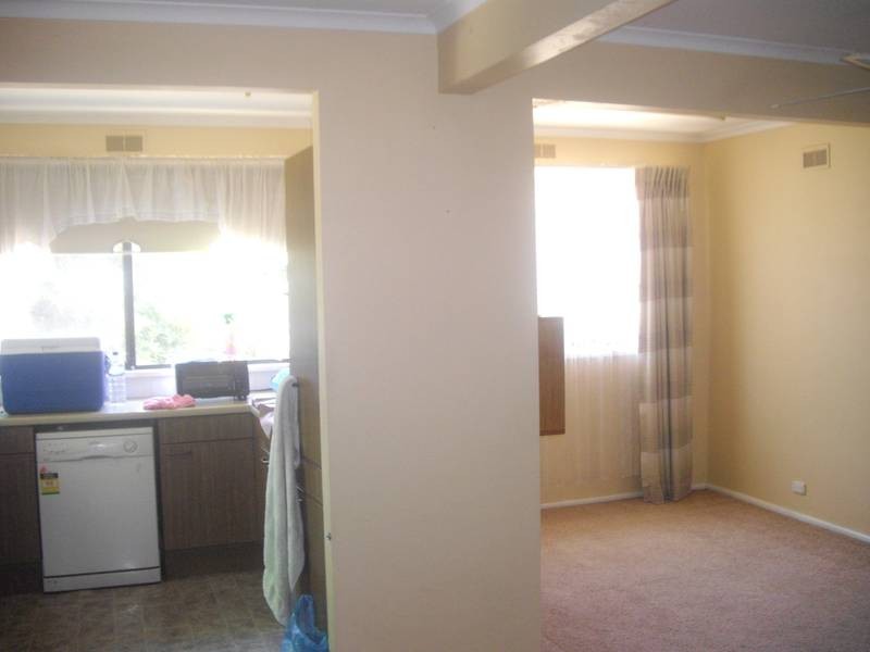 2 Charlton Street, Springvale VIC 3171
