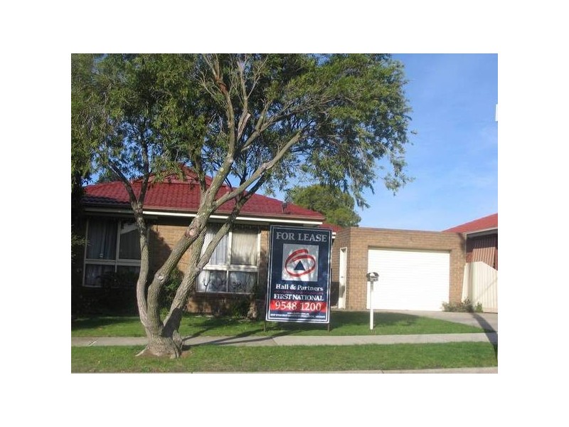 4 Wren Dirve, Noble Park North VIC 3174