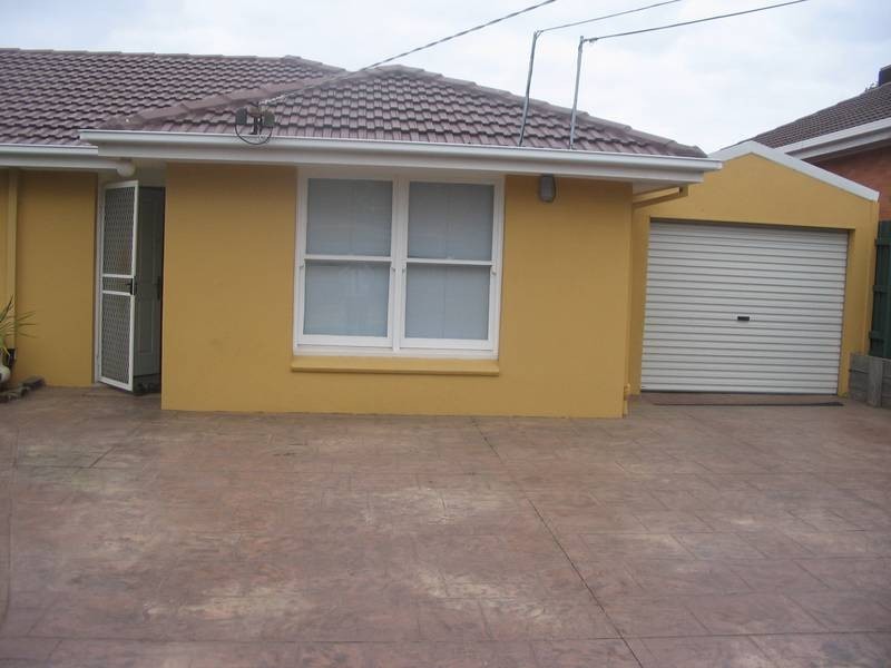 2/45 Oakwood Avenue, Dandenong North VIC 3175
