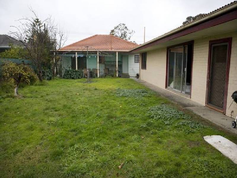 Holly Avenue, Dandenong North VIC 3175