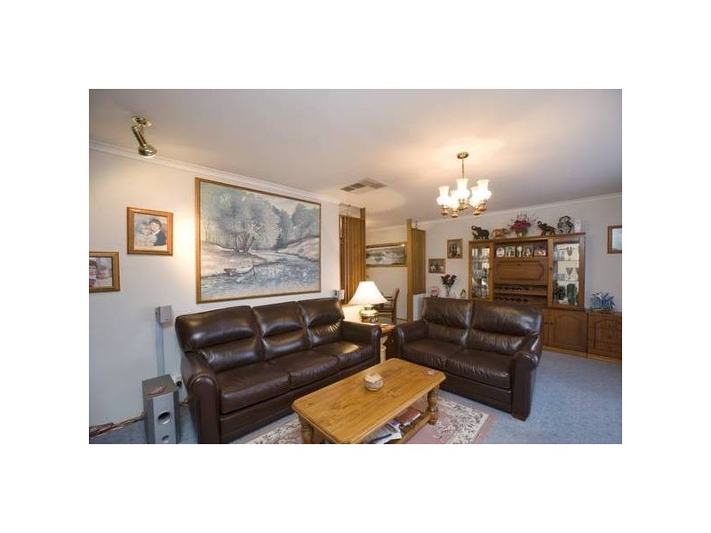 Mckeon Circuit, Dandenong North VIC 3175