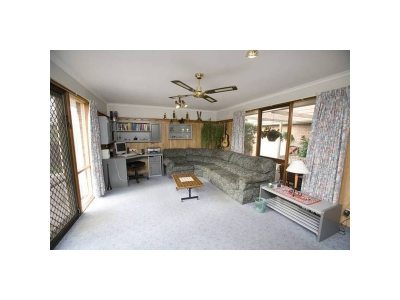 Mckeon Circuit, Dandenong North VIC 3175