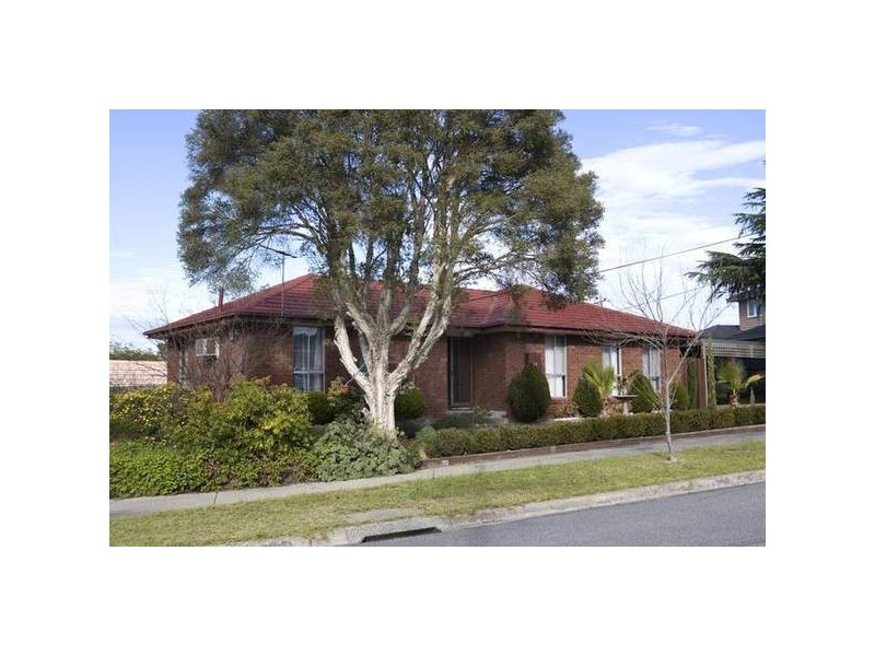 17 Rupert Drive, Mulgrave VIC 3170