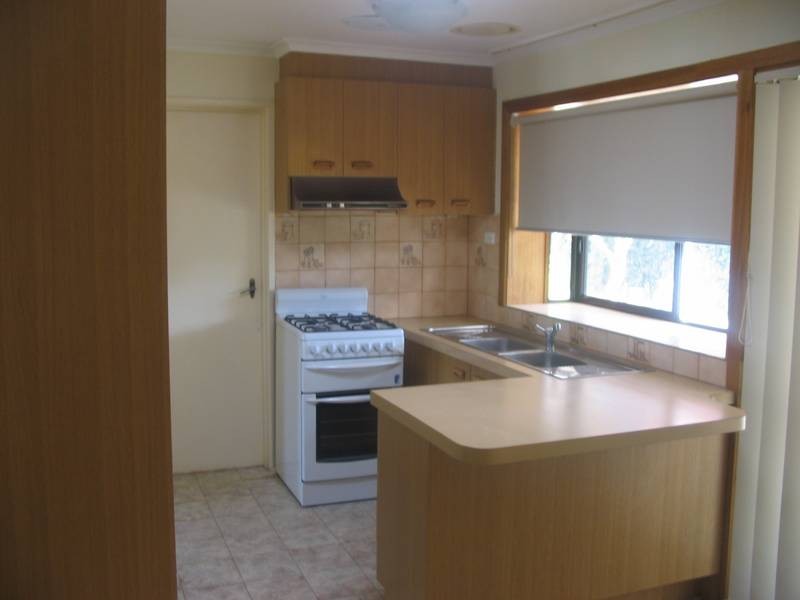 14 Randwick Court, Noble Park North VIC 3174