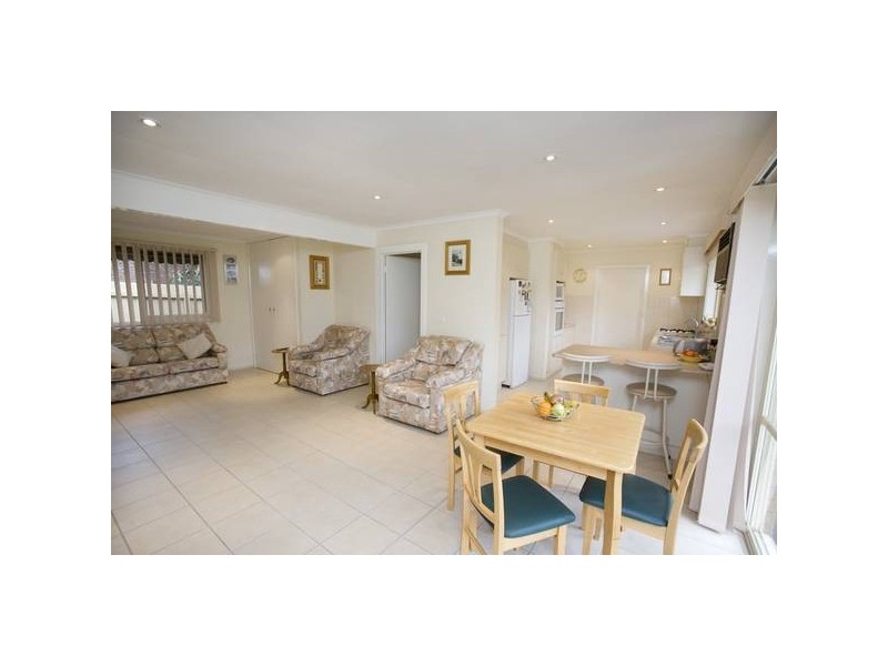 Outlook Drive, Dandenong North VIC 3175