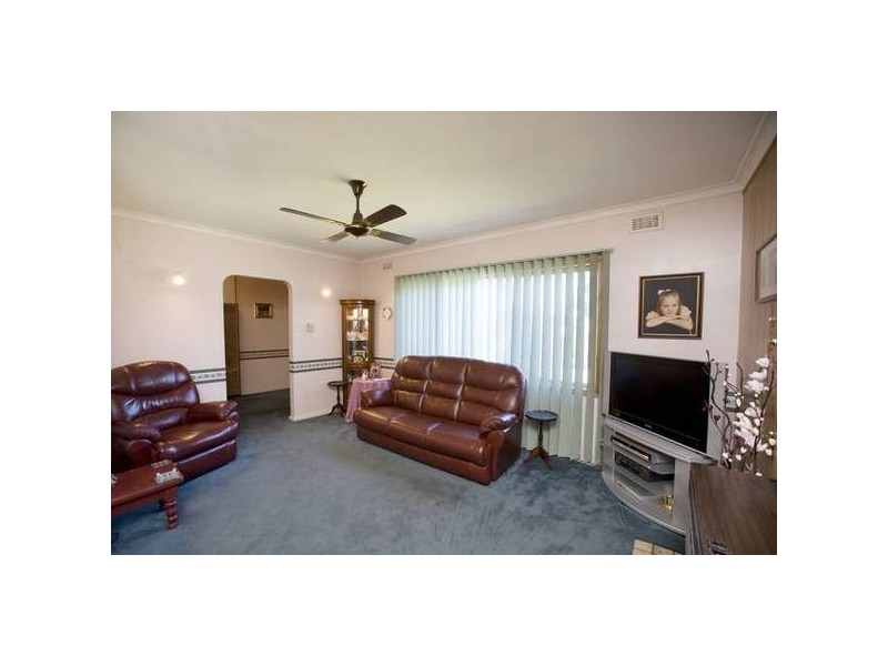 31 Lee Avenue, Springvale VIC 3171