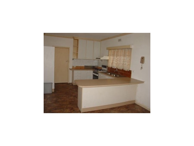 Burrows Avenue, Dandenong VIC 3175