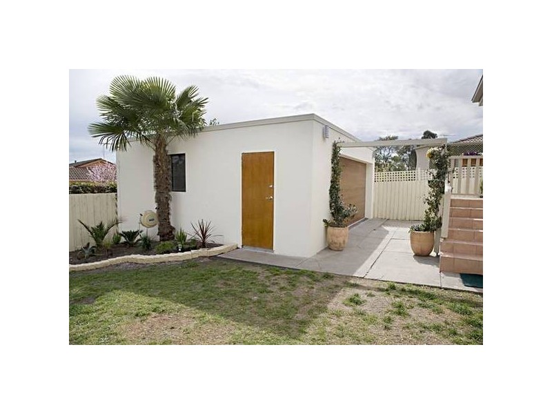 8 Julius Crescent, Noble Park North VIC 3174