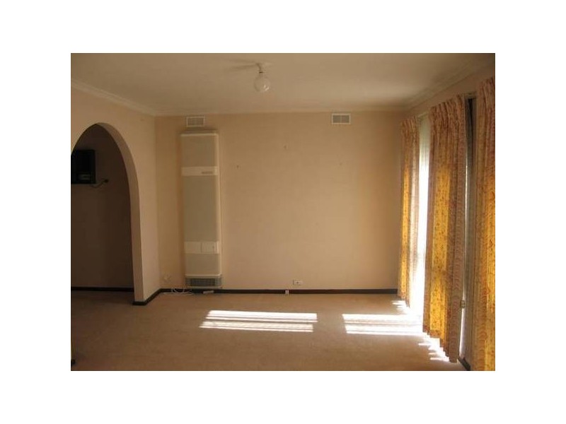 4 Brott Court, Dandenong North VIC 3175