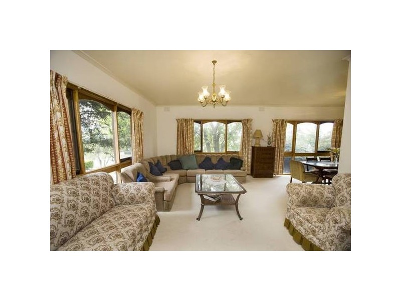 5 Selbourne Way, Mulgrave VIC 3170
