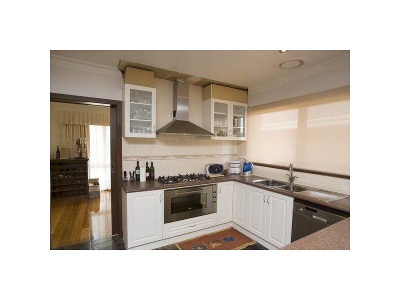 47 Rawdon Hill Drive, Dandenong North VIC 3175