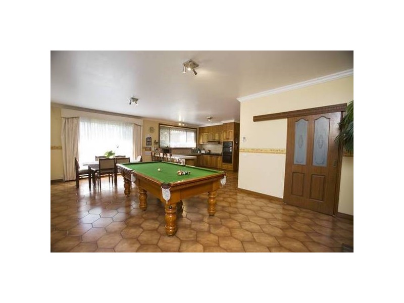 4 Elwick Court, Noble Park North VIC 3174