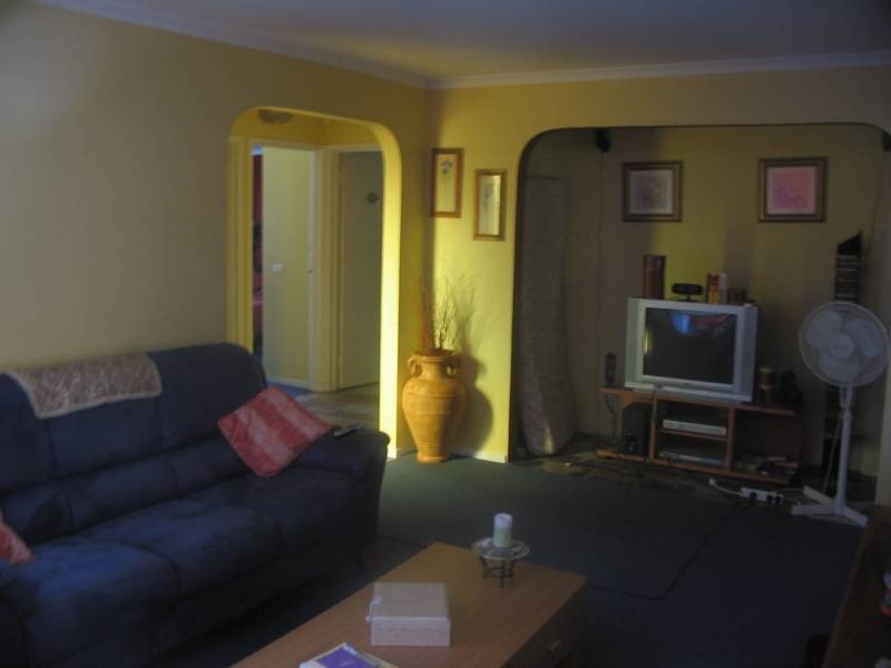 35 Jarvis Crescent, Dandenong North VIC 3175