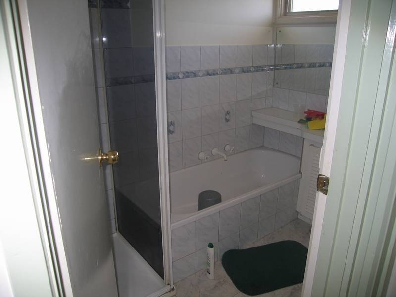 31 Templewood Avenue, Noble Park North VIC 3174