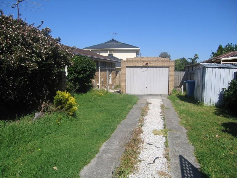 31 Templewood Avenue, Noble Park North VIC 3174