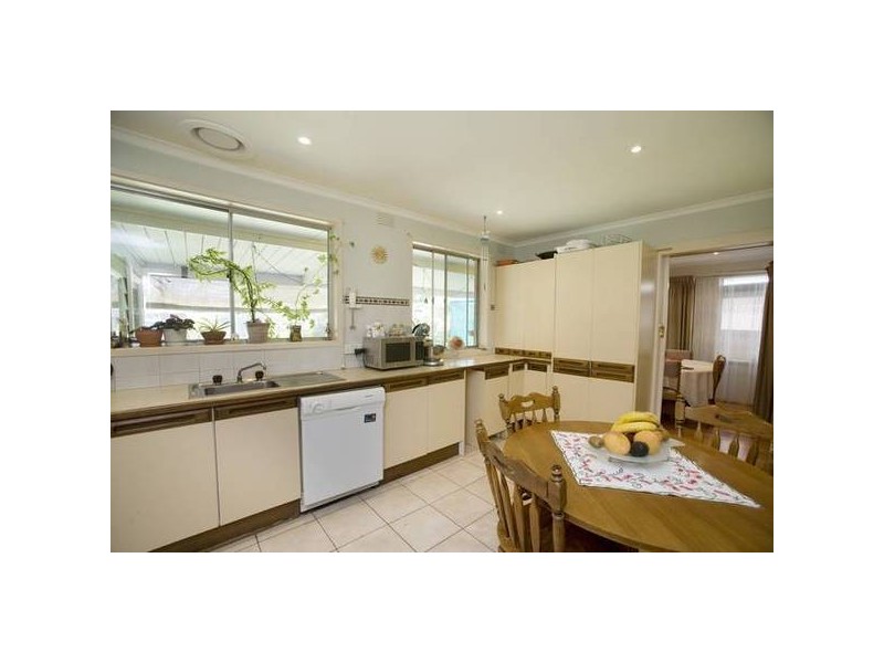 36 Darren Road, Springvale South VIC 3172