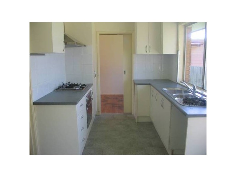 6 Bradley Terrace, Narre Warren VIC 3805