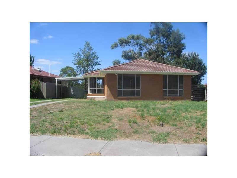 6 Bradley Terrace, Narre Warren VIC 3805