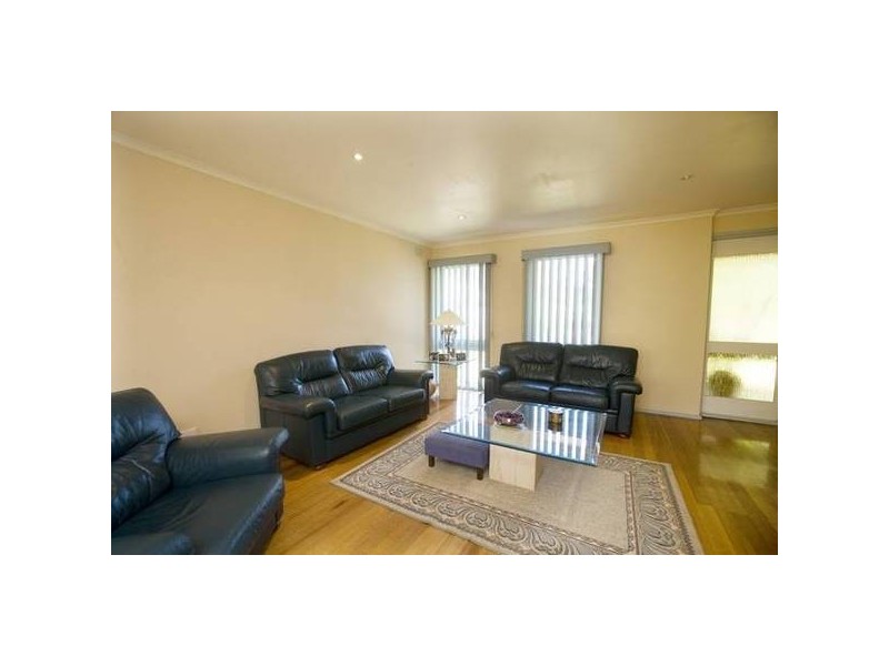 9 Ascot Court, Dandenong North VIC 3175