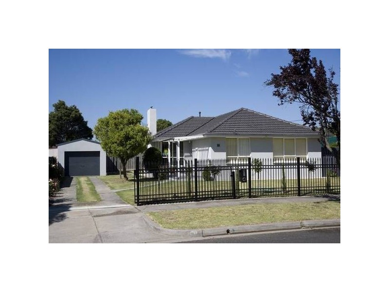 28 Azalea Crescent, Dandenong North VIC 3175