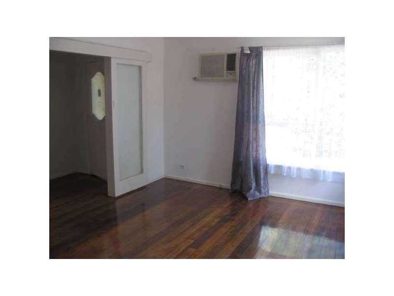 21 Oakwood Avenue, Dandenong North VIC 3175