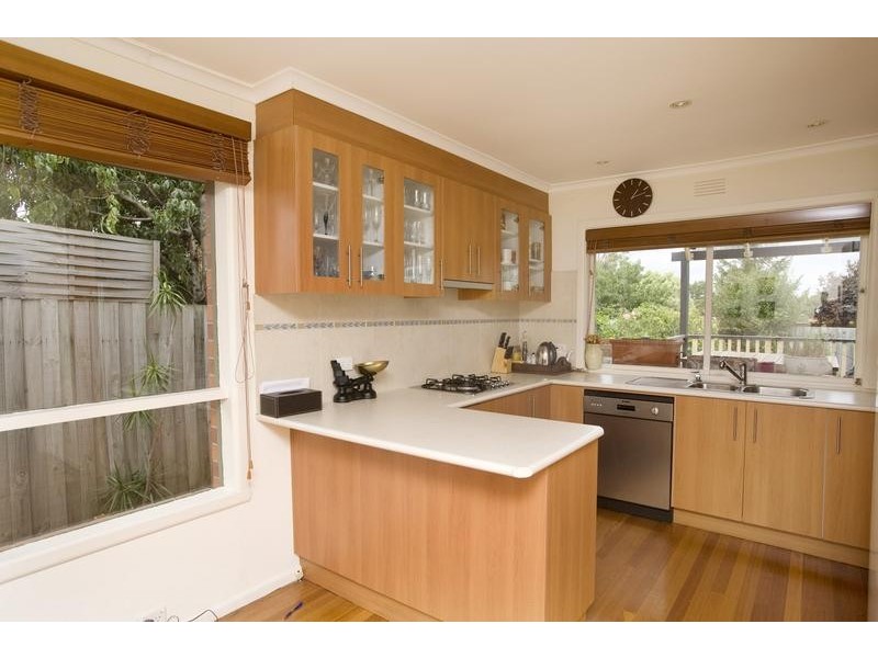 2 Lola Street, Mulgrave VIC 3170