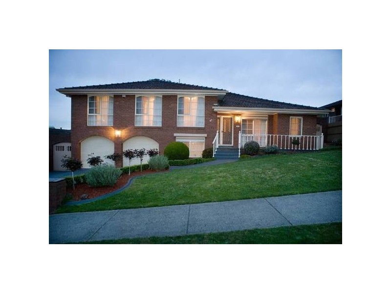 47 Joseph Banks Crescent, Endeavour Hills VIC 3802