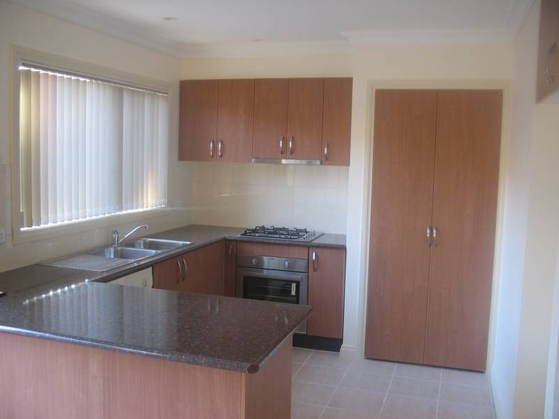 2/4 Lyons Court, Dandenong North VIC 3175