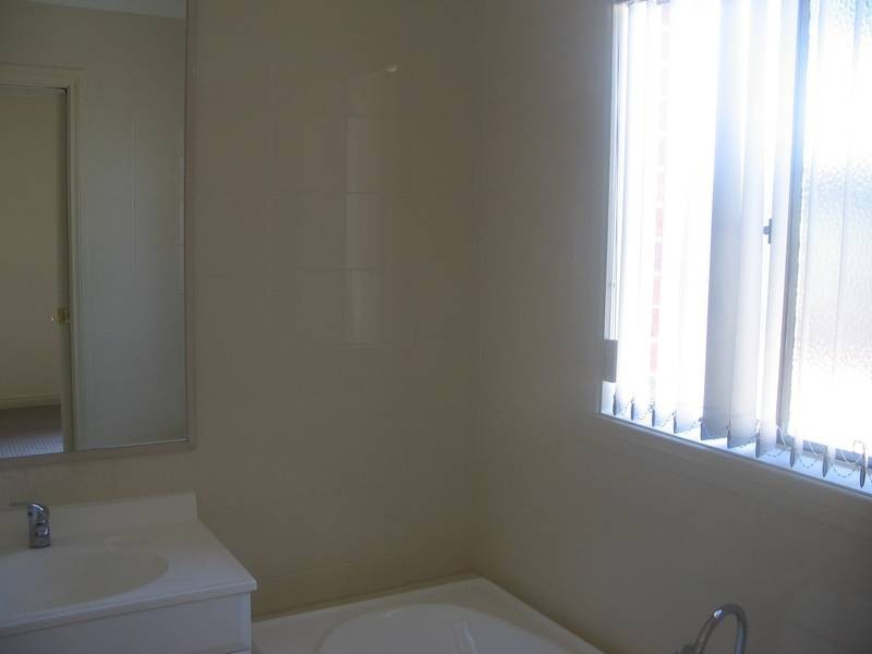 2/4 Lyons Court, Dandenong North VIC 3175