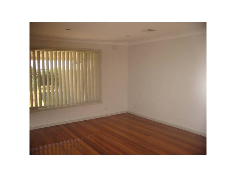 10 Village Court, Rowville VIC 3178