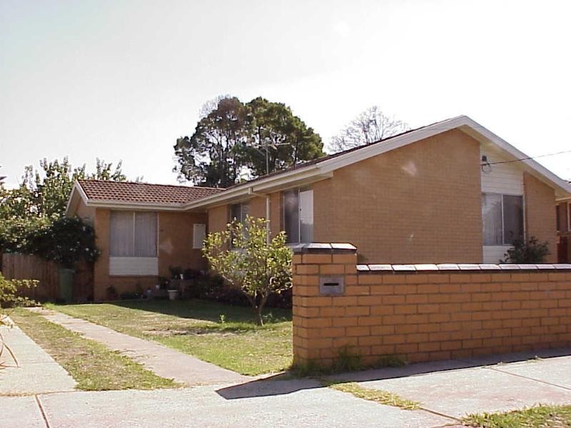 4 Churchill Court, Noble Park North VIC 3174