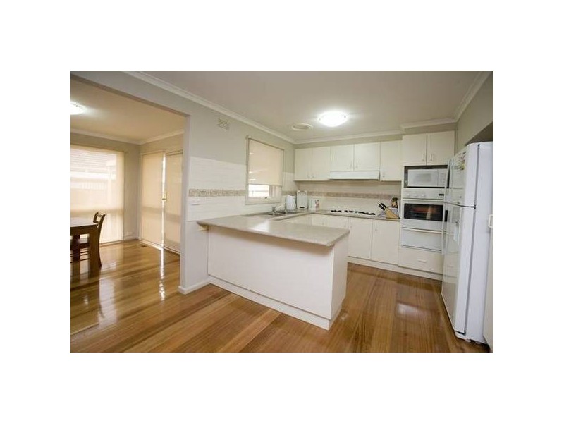 44 Shalimar Crescent, Dandenong North VIC 3175