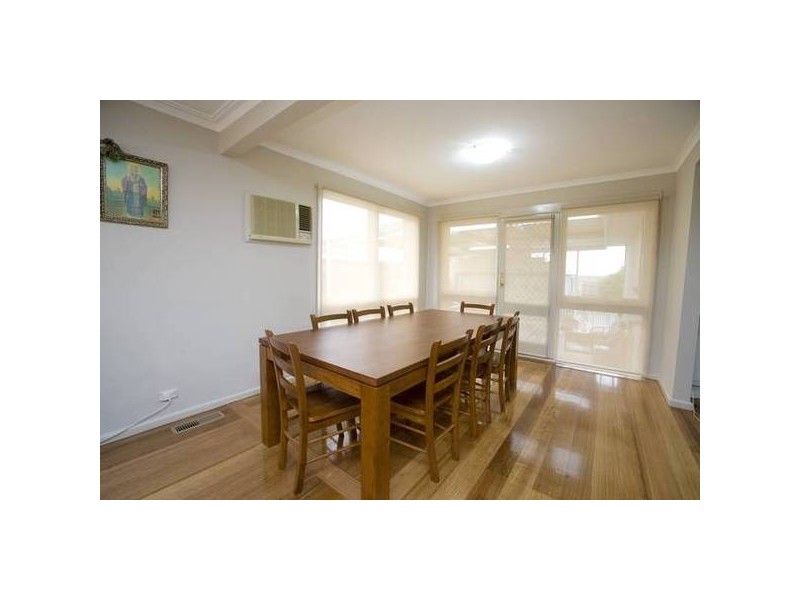 44 Shalimar Crescent, Dandenong North VIC 3175
