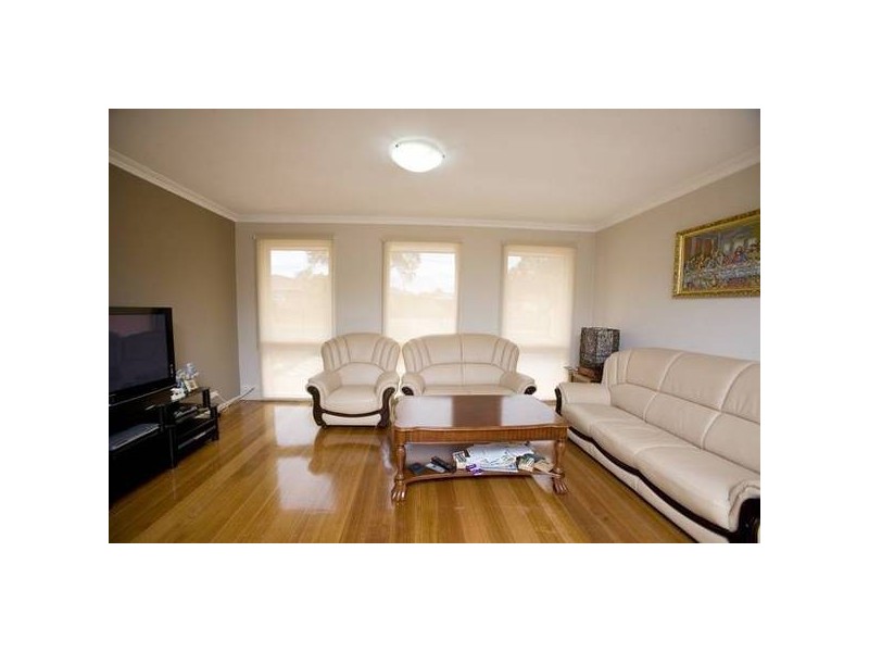 44 Shalimar Crescent, Dandenong North VIC 3175