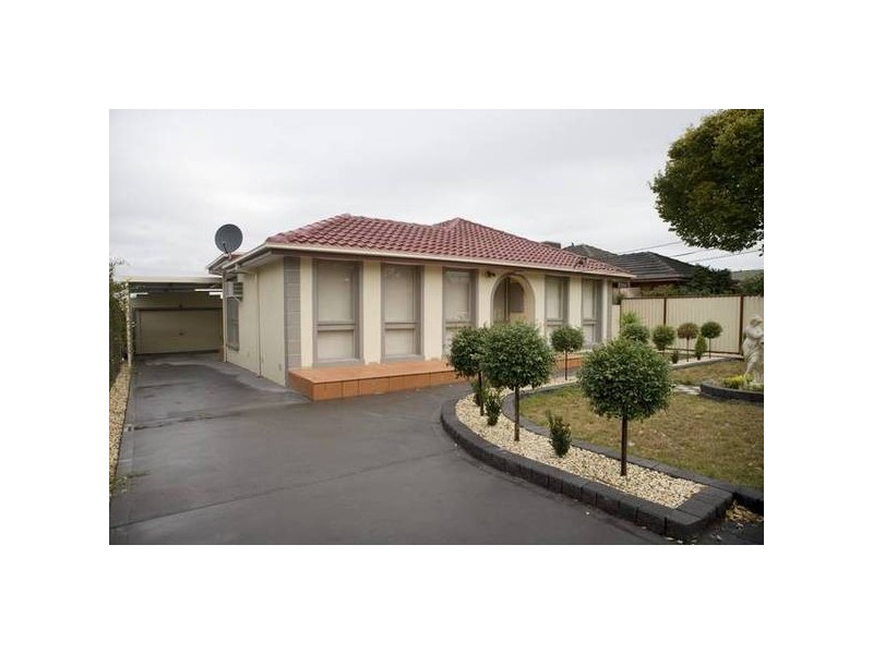 44 Shalimar Crescent, Dandenong North VIC 3175