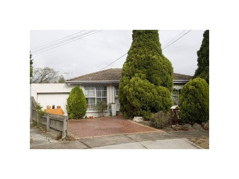 65 Neasham Drive, Dandenong North VIC 3175